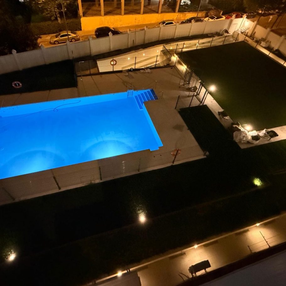 Iluminación piscina